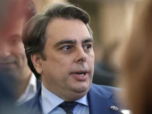 Асен Василев каза каква е философията на парите за общините 