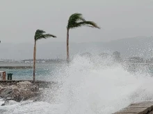 Времето в Гърция рязко се влошава: Ветрове със скорост над 100 км в час