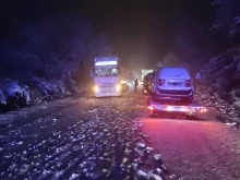 Тирове закъсаха и в Монтанско заради снега