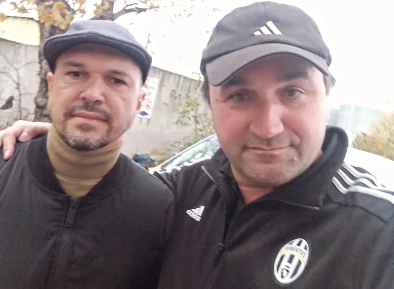 Валери Божинов гледа дубъла на Локо, бивш "смърф" наказа родния си клуб