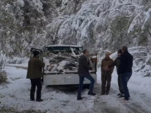 Група от 11 души е блокирана в благоевградското село Демириево