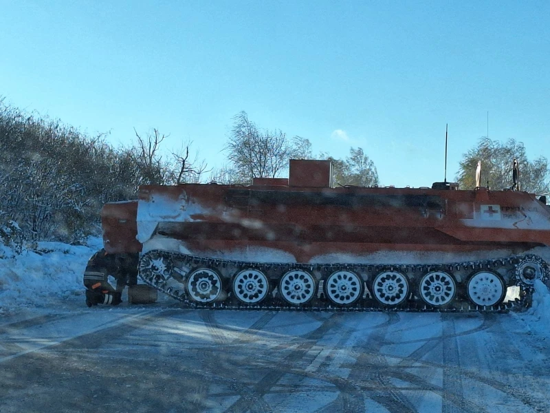 Втори ден бедствено положение в Разград: Евакуират хора с БТР-и