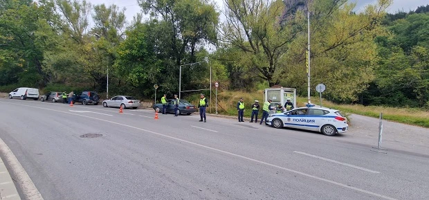 Петима водачи са задържани в Смолянско за шофиране след употреба на алкохол и наркотични вещества