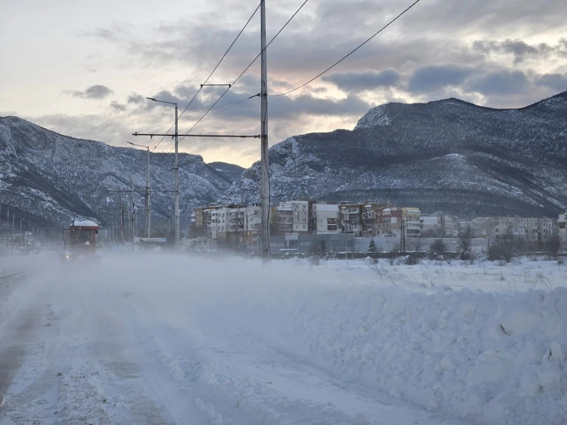 Село Върбешница остава 4 ден без ток и вода: Жителите готови да щурмуват енергото във Враца