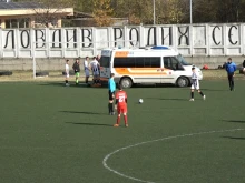 Счупена ръка беляза мач на юношите на Локо