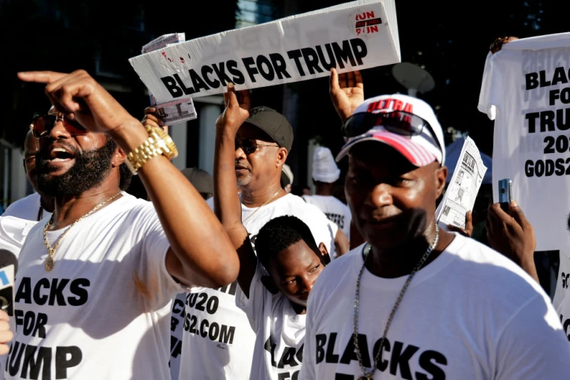 Лидерът на Black Lives Matters подкрепи Тръмп, обвини демократите в расистки политики