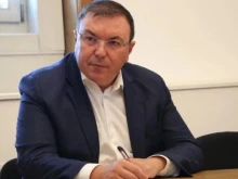 Проф. Костадин Ангелов към ПП-ДБ: Страх ви е да не би подуправителят да следи какво прави управителят на НЗОК