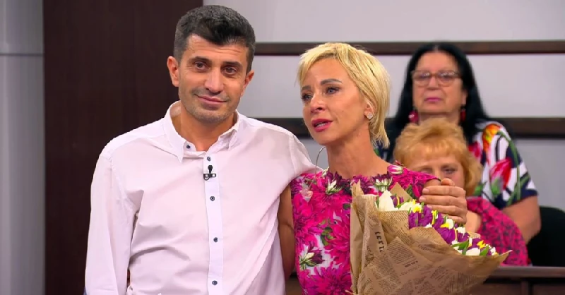 Нана емигрира, купи си имение в Америка
