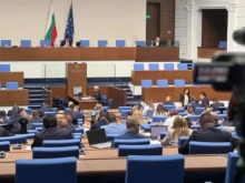 Депутатите гласуват бюджетите на Здравната каса и ДОО на първо четене