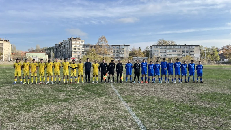 Марица взе дербито със Спартак при старшата