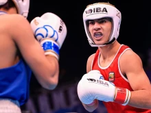 Двама българи на крачка от финал на Световното по бокс