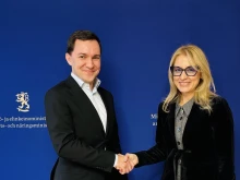 Министър Стойчева към финландския й колега: Целим да развием иновациите в България