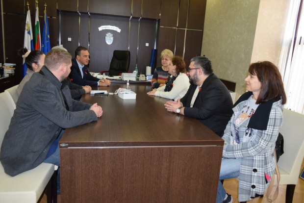</TD
>Кметът се срещна с преподавателите от медицинския факултет на Тракийския