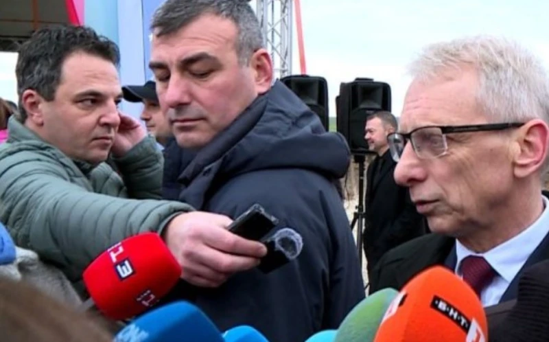 Денков: Ако има спорове, те са в НС, питайте ги тях, ние си гледаме работата