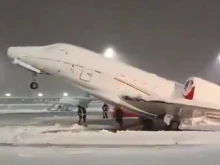 От зимна приказка към снежен ад: Тежкият сняг едва не обърна самолет на летището в Мюнхен