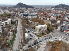 Пешеходният прелез на Сточна гара в Пловдив отива в историята, правят "въздушен мост" там