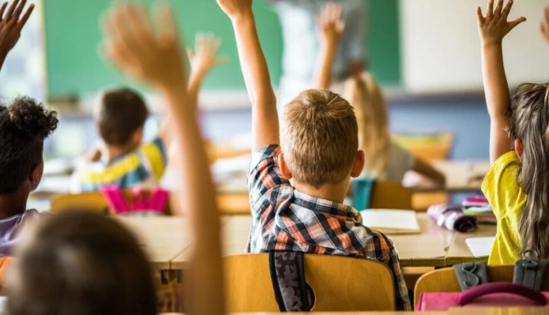 Важно за всички ученици: МОН въвежда входен тест за деветокласниците