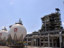"Лукойл" поема контрола над най-голямото петролно находище в Ирак от 20 години насам