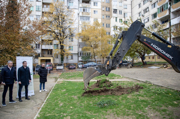 Започна изграждането на първото в Стара Загора екологично и иновативно междублоково пространство