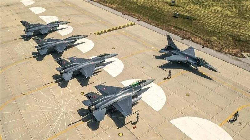 Турция се присъедини за първи път към мисията на НАТО за патрулиране на небето над Румъния