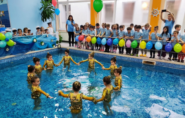 "Бисерчета на доброто" за Никулден в пловдивска детска градина