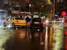Катастрофа на оживено кръстовище в София
