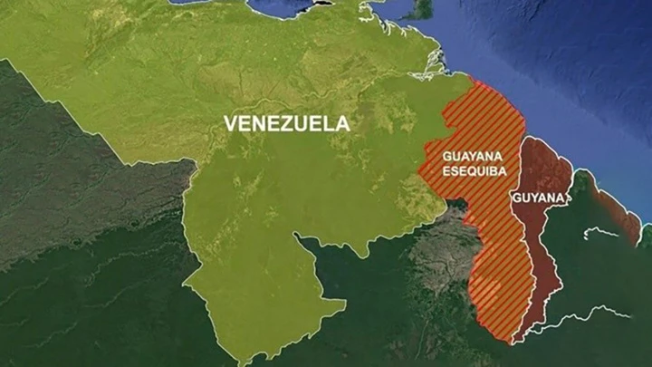 Венецуела задейства армията, за да постави под контрол спорния с Гвиана регион Есекибо