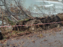 Институциите във Варна по спешност на крак заради поредното срутване на брега