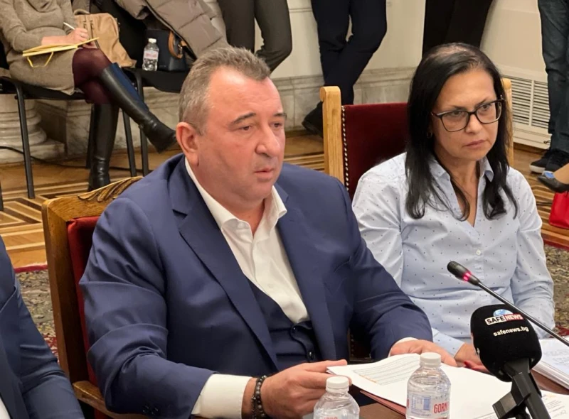 Валентин Димитров: Прокуратурата е в "Пирогов", разследва хора на министър Хинков
