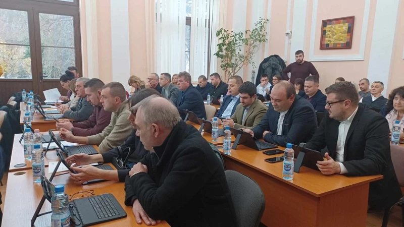 Бурни дебати за кметската заплата в Кюстендил