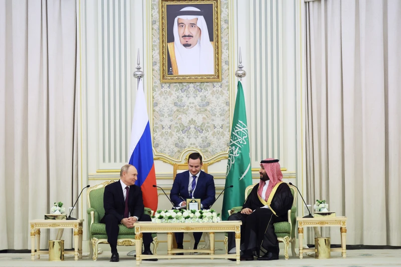 Саудитска Арабия е отложила посещението на престолонаследника в Лондон заради визитата на Путин