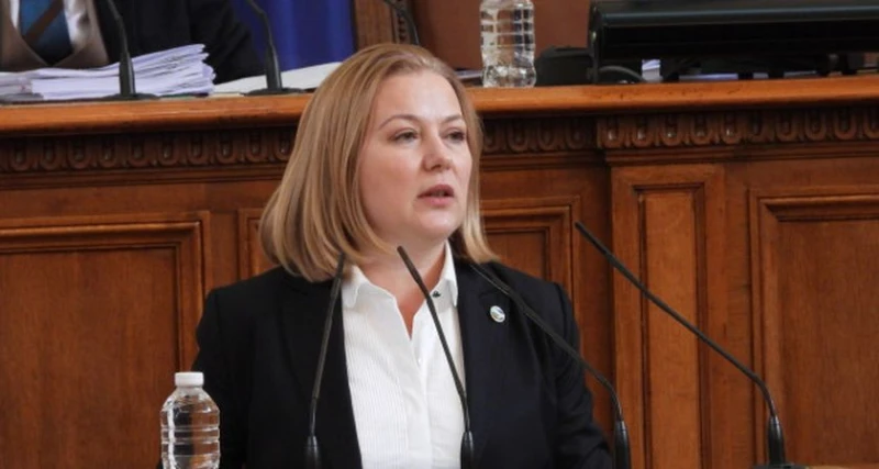 Надежда Йорданова: Промените в Конституцията целят в България да има повече свобода, справедливост и сигурност
