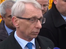 Премиерът: Сделката за продажба на "Лукойл" няма да стресира пазара на горива 