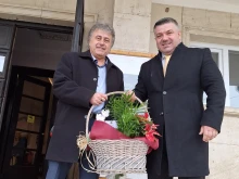 Губернаторът на Разград бе гост на концерт за патронния празник на ОУ "Н.Й.Вапцаров"