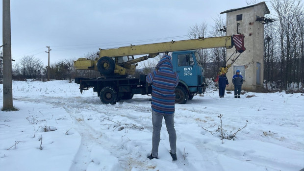 Хора от Върбица искат компенсация за това, че нямаха ток близо седмица