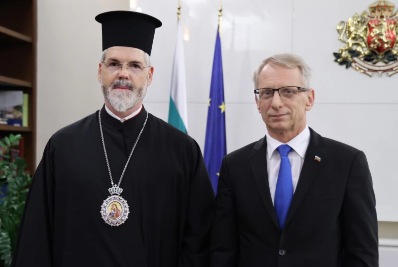 Държавата ще продължи да подкрепя Западно- и Средноевропейската епархия