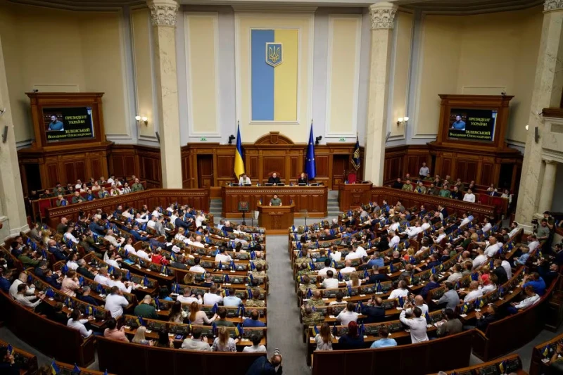 Украйна одобрява законопроекти, смятани за ключови за преговорите с ЕС