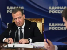 Медведев коментира обвинението на Шолц за спирането на доставките на газ за Европа