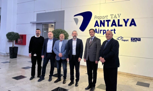 </TD
>Активни преговори за разкриване на нови авиолинии до летище Пловдив