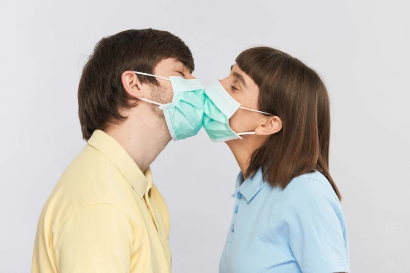 Д-р Николова: Новината, че има бум на болестта на целувката, е фалшива