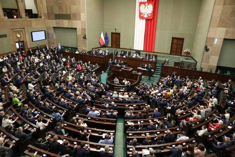 Парламентът на Полша ще гласува за новото правителство