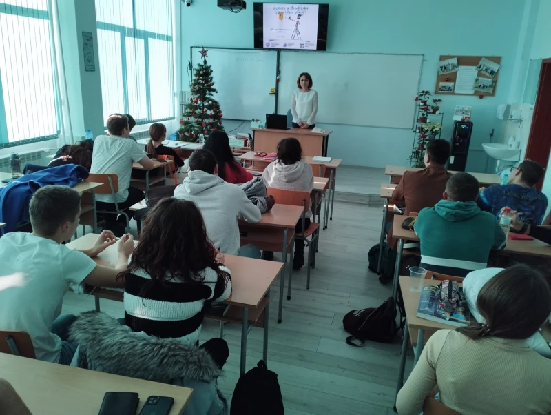 КНСБ - Габрово запознава ученици с техните права и задължения на работното място