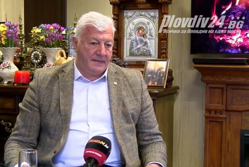 Здравко Димитров: Нямаше как да си подам оставка като кмет. Представяте ли си какво щеше да се случи?