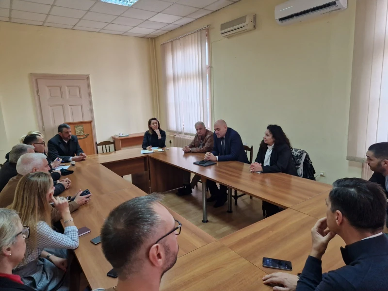 Прекратяват концесията на Пешеходния мост предсрочно