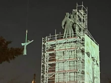 Радев за демонтажа на Паметника на Съветската армия: Режат нашата история парче по парче