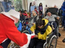 Преди Коледа - радост за хора с увреждания в Кюстендил
