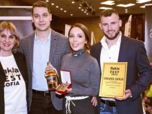 Малката щерка на Стоичков прави ракия, получи отличие