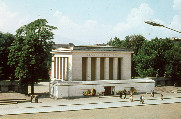 Мавзолеят на комунистическия вожд Георги Димитров е построен през 1949 г