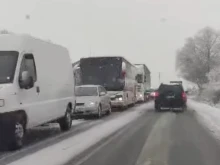 Часове преди старта на ски сезона в Банско: Ето какви са причините за кошмарния трафик