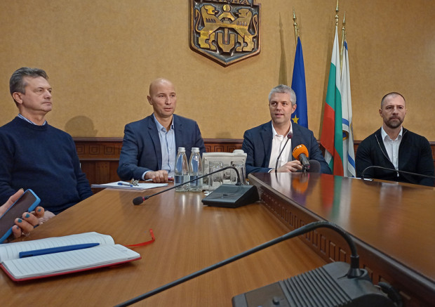 Беше динамичен месец Така кметът на Варна Благомир Коцев описа